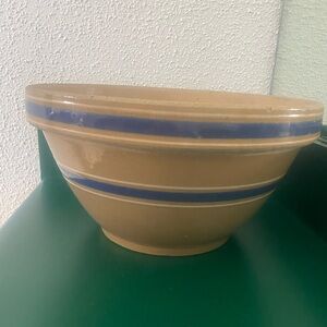 VINTAGE YELLOW WARE BOWL.  12 x 12 Inches
